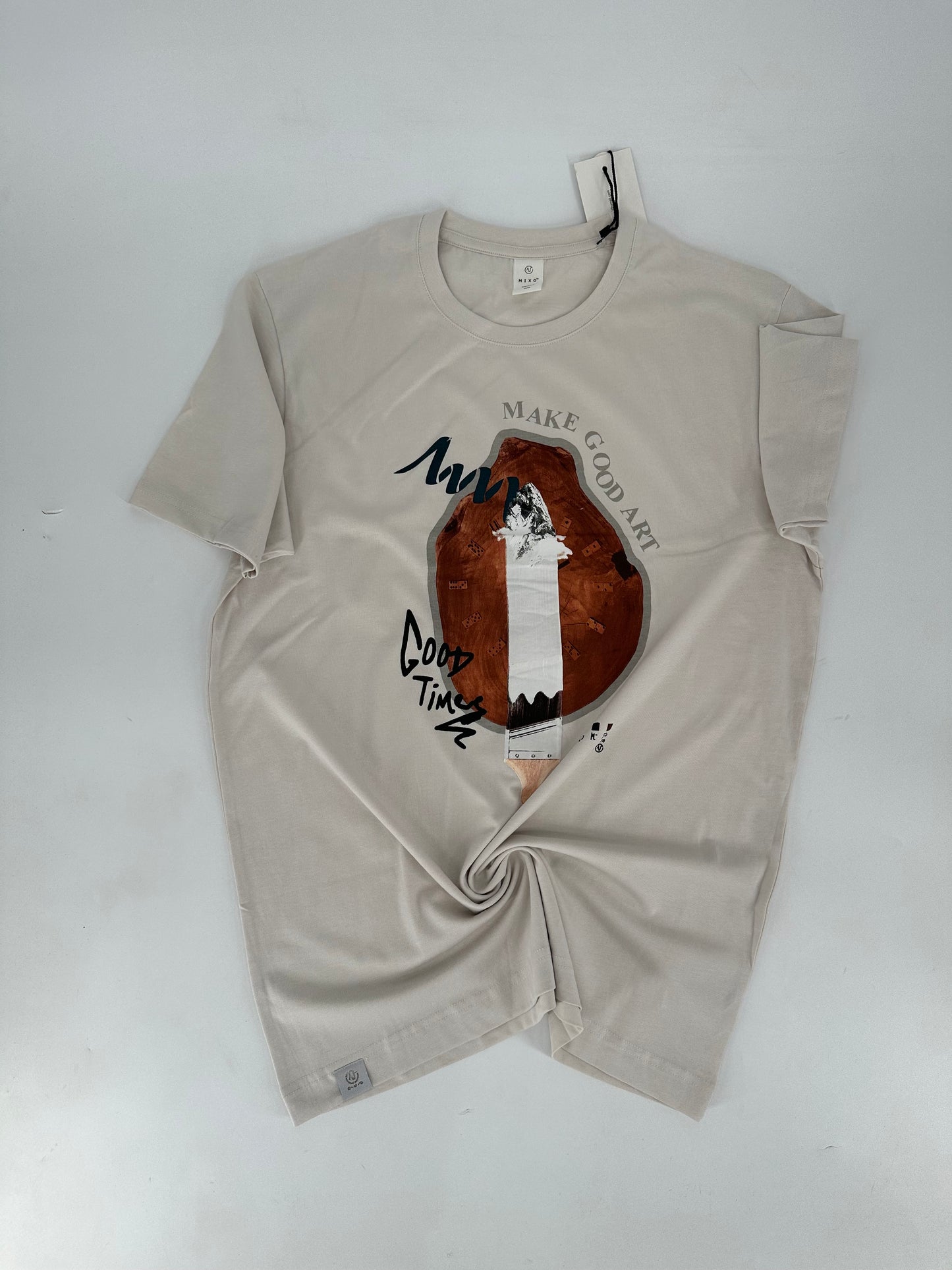 Mixo Graphic Tee