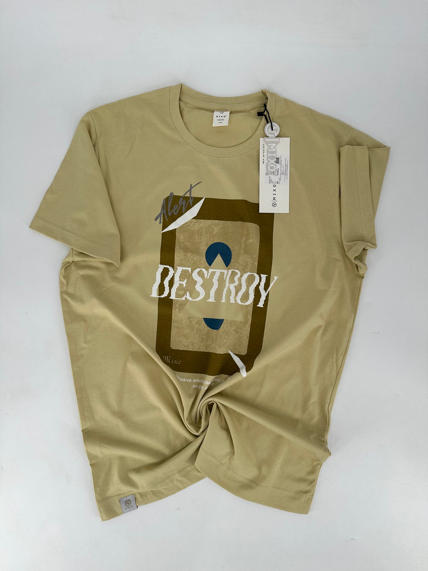 Mixo Graphic Tee