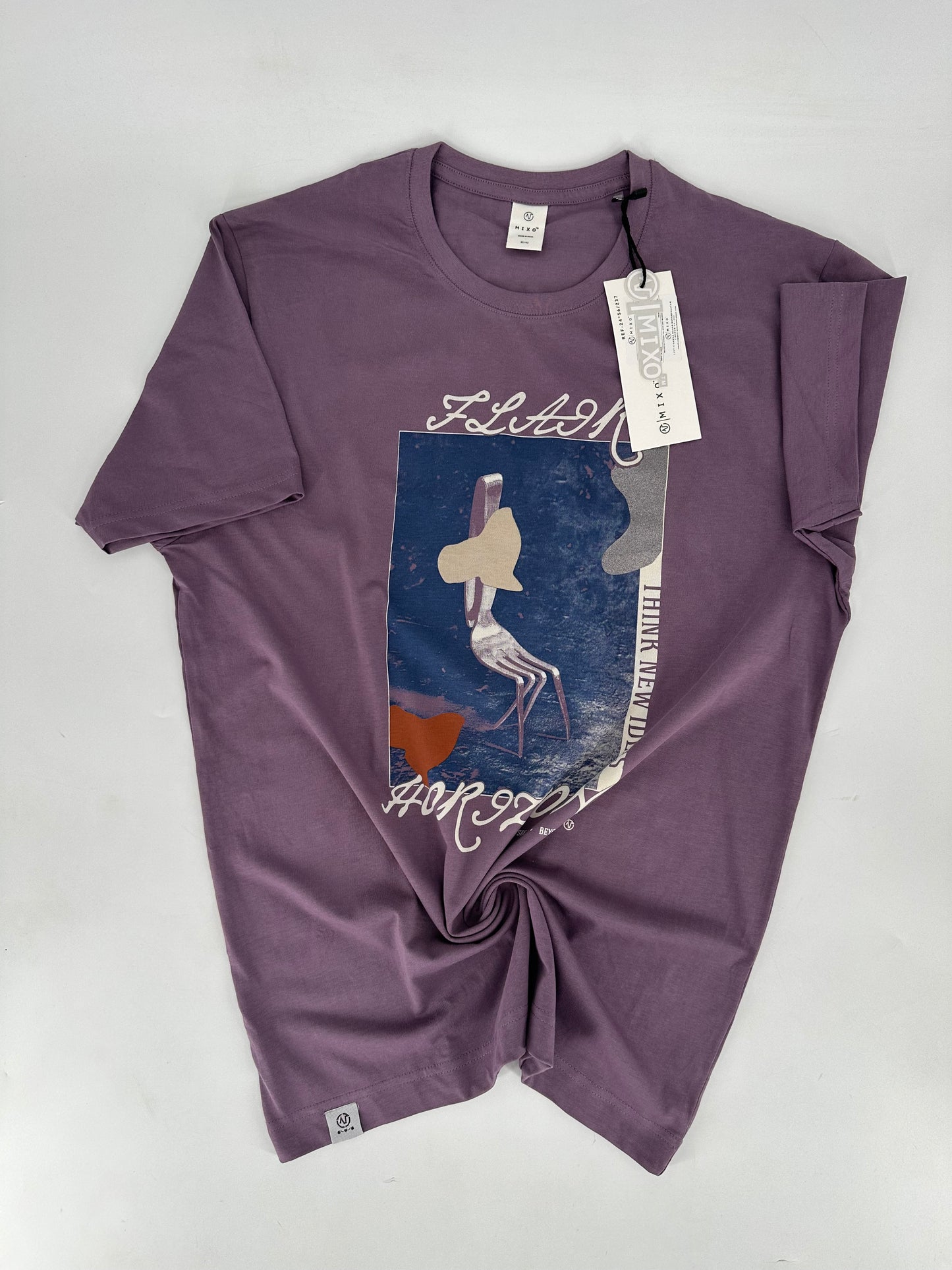 Mixo Graphic Tee