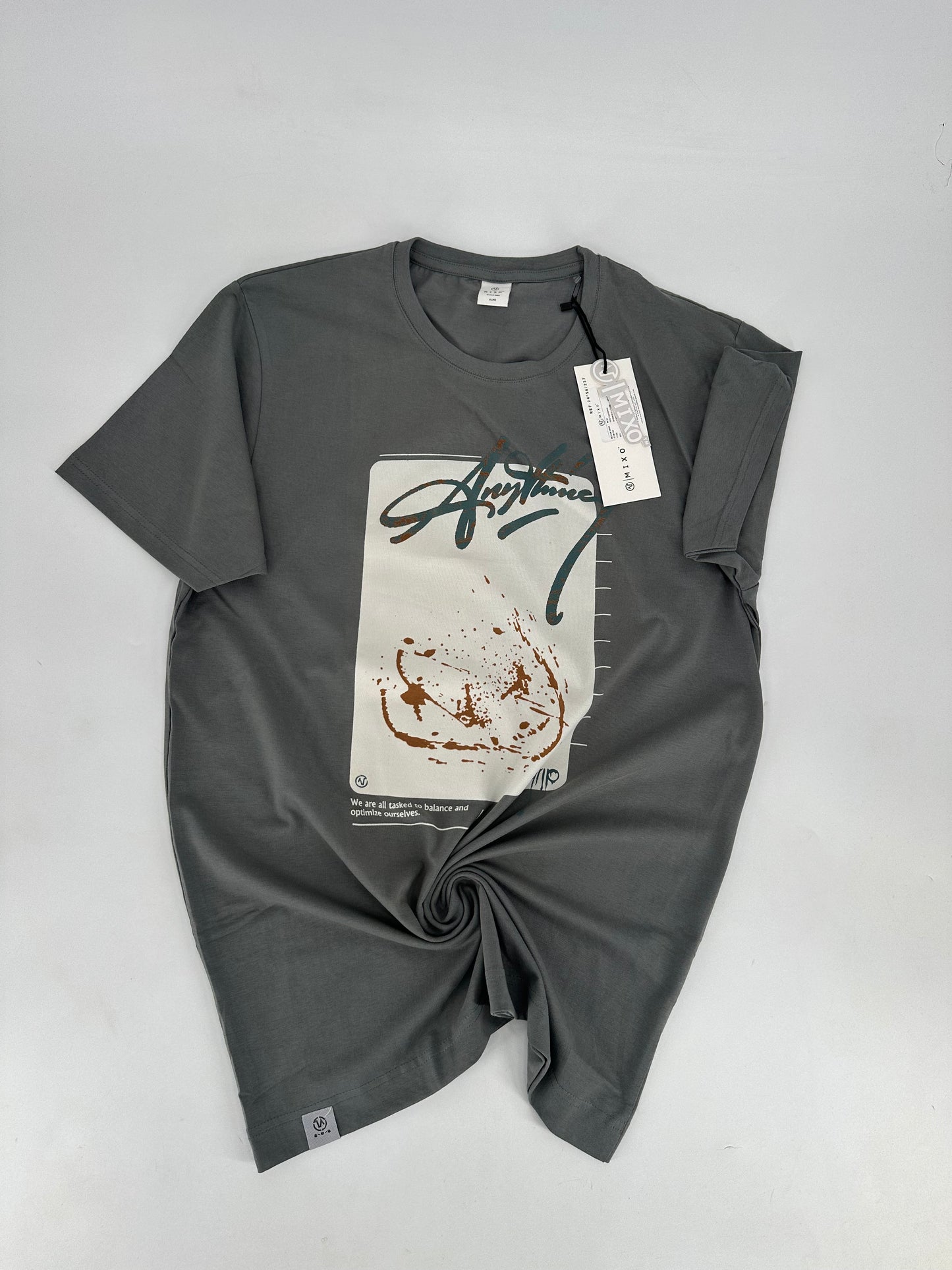 Mixo Graphic Tee