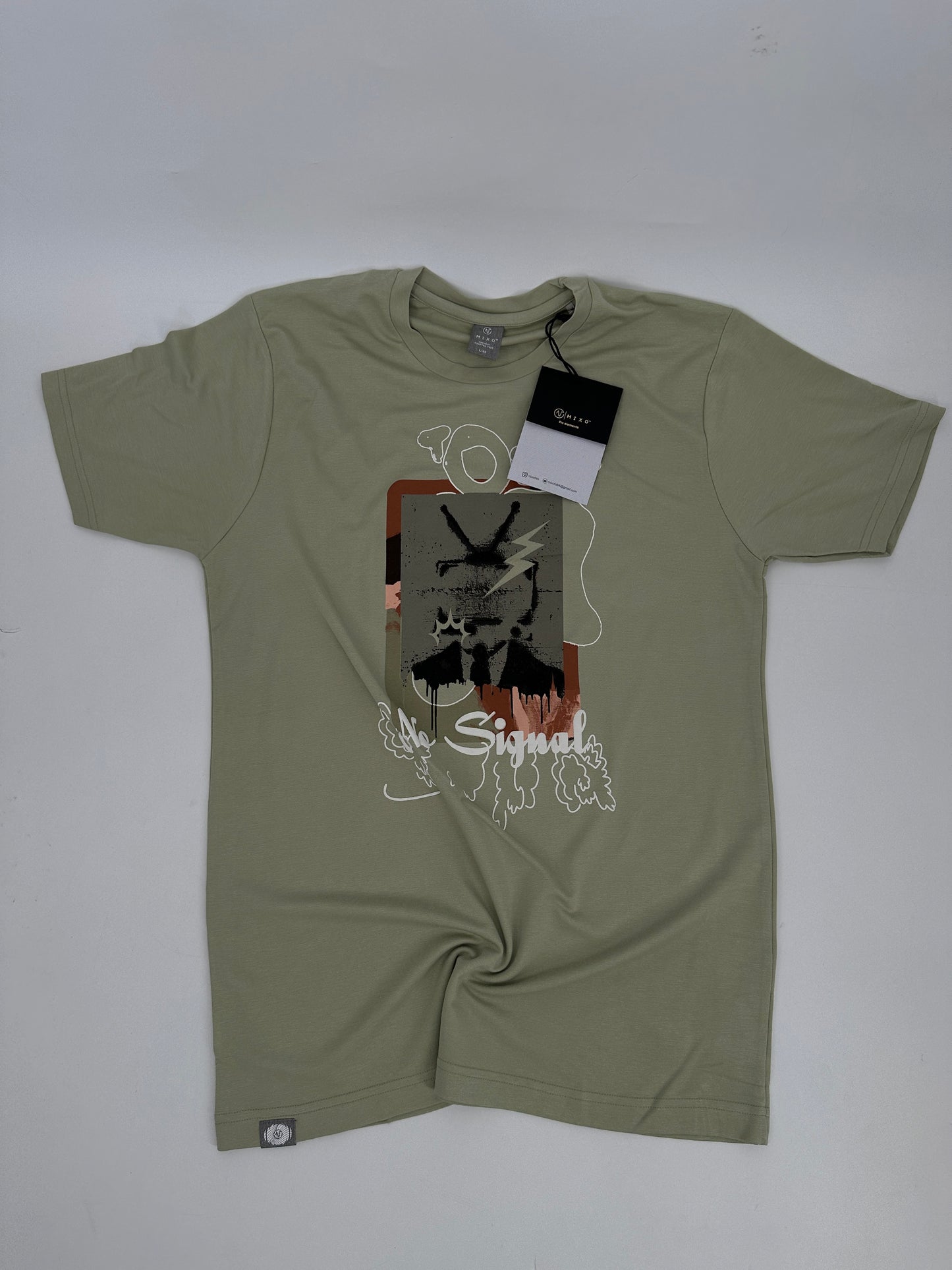 Mixo Crafted Graphic Tees